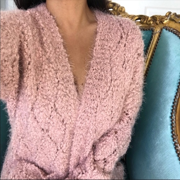 @the_room Sweaters - 🎉HP🎉🎉🔄Reposh🔄 beautiful blush pink cardigan